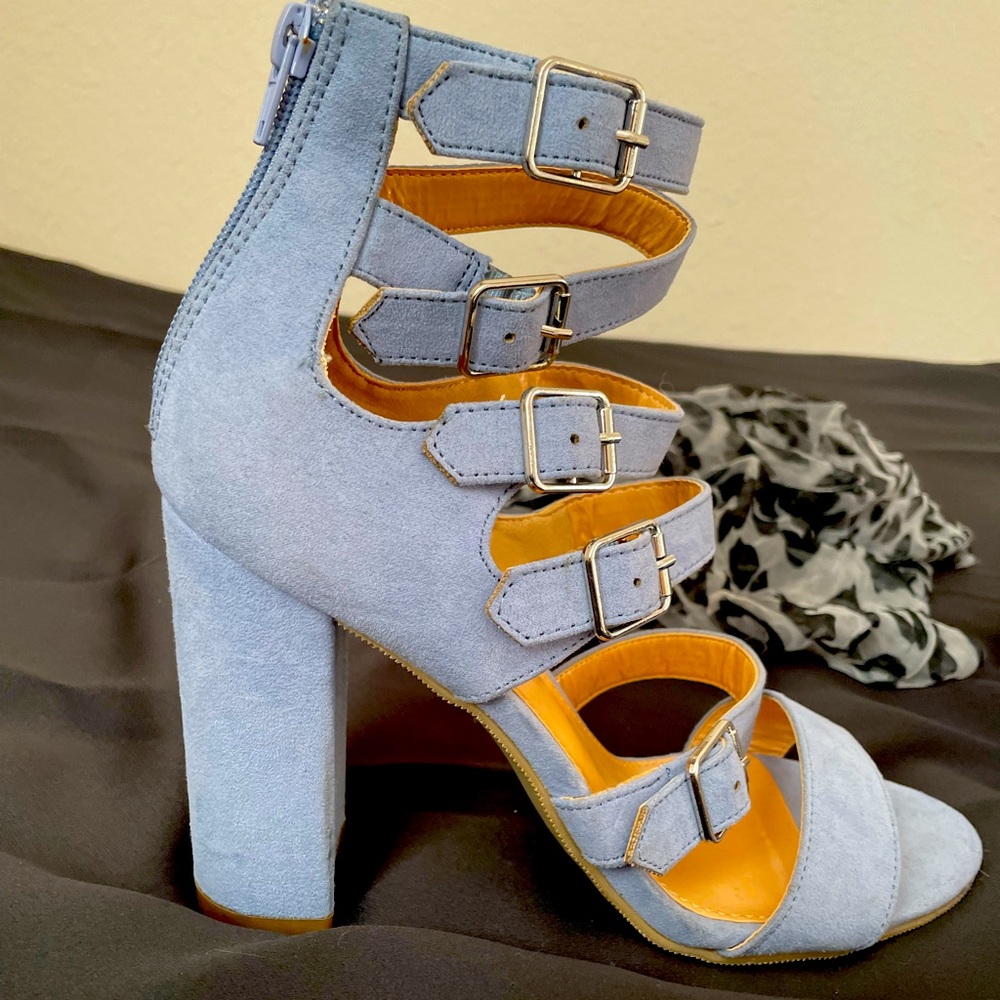 Trendy Blues Strappy Sandals